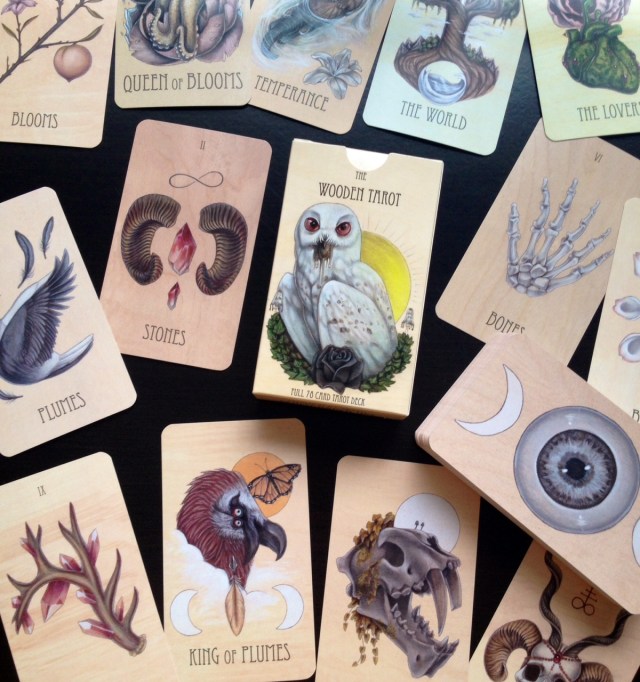 Wooden Tarot - Box and Cards Display