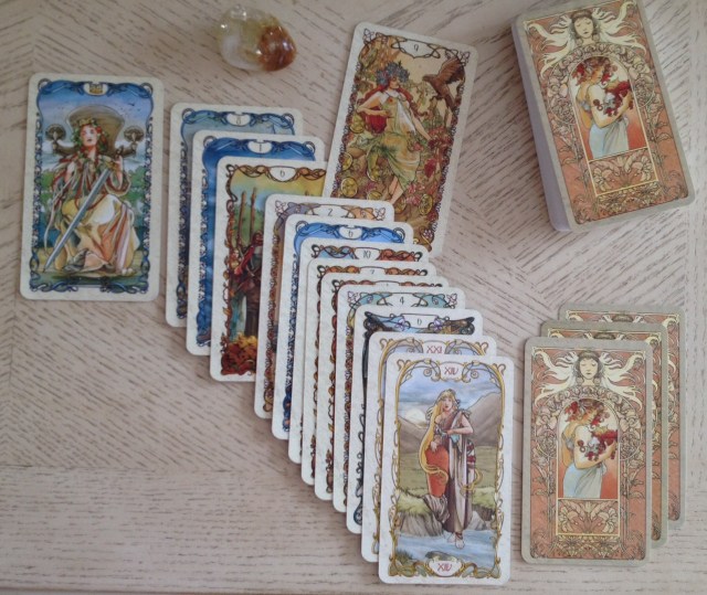 Tarot Mucha 14 Card Counting