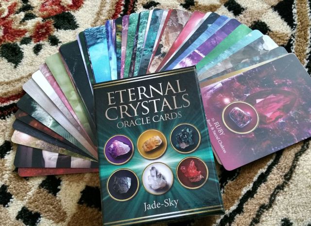 Eternal Crystals Oracle Cards 03 Box and Fan of Cards