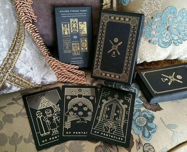 golden-thread-tarot-tina-gong-01