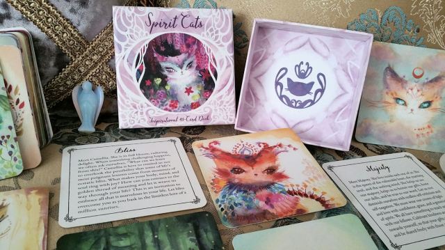 spirit-cats-oracle-deck-by-nicole-piar-16